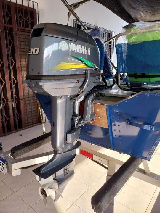 Lancha de alumínio de 6m, motor Yamaha 30HP, carretinha rodoviária  - Foto 4