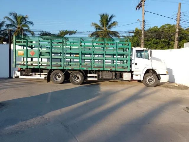 Carroceria gaiola transporte de gás botijão P13 - Foto 4