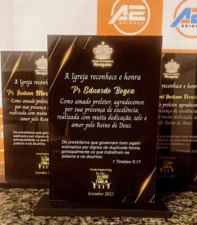 Placa de homenagem  - Foto 2