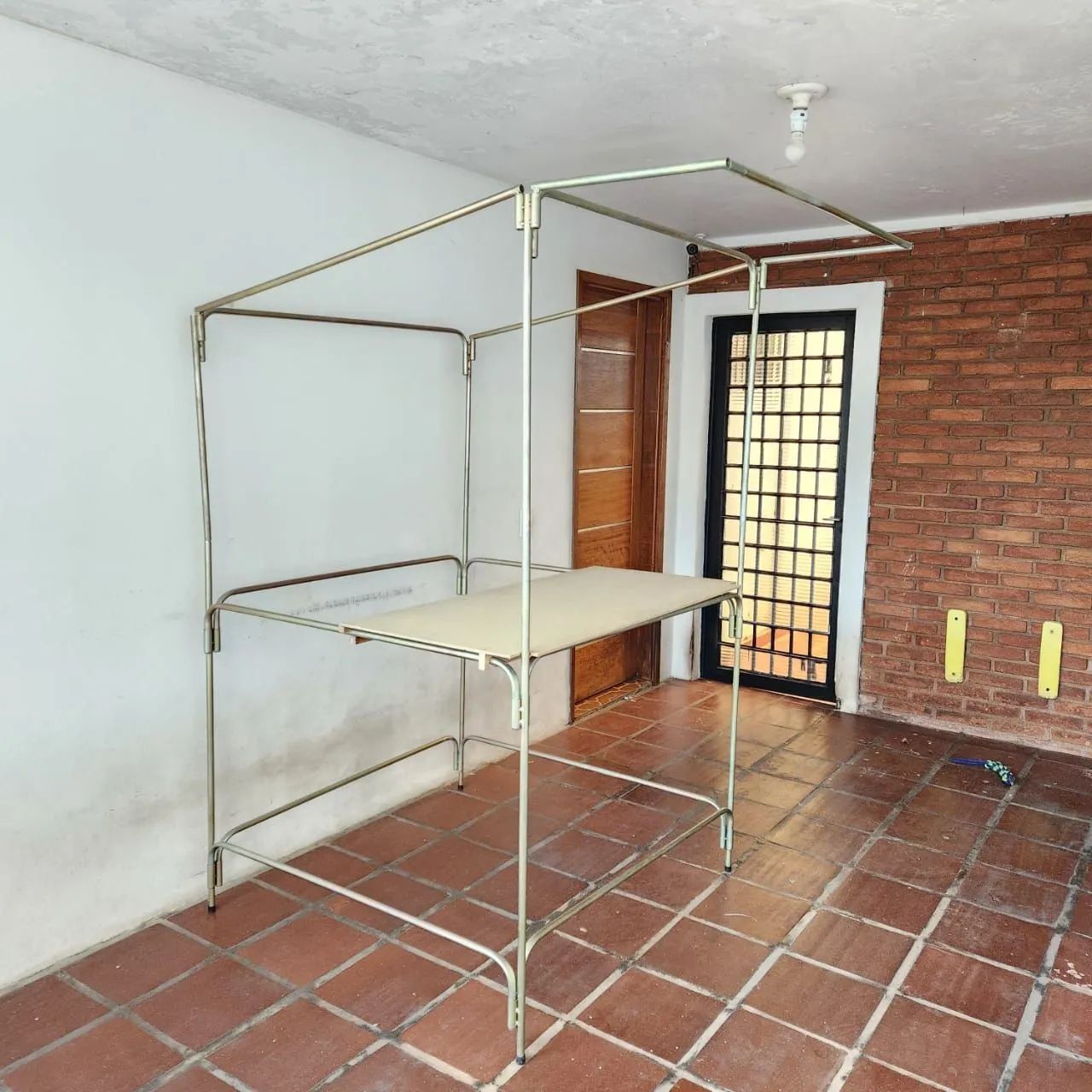 Estrutura de Metal para Bancada - Ideal para Feiras e Eventos - Foto 2