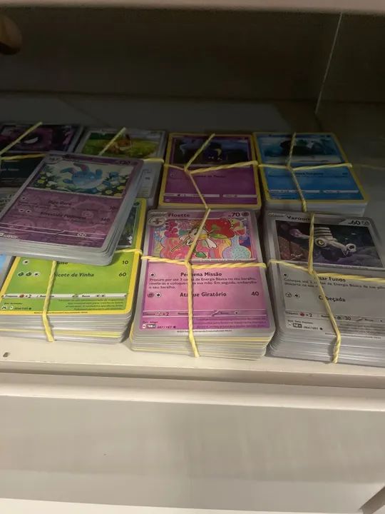 1279 Cartas Pokemon NM  - Foto 4