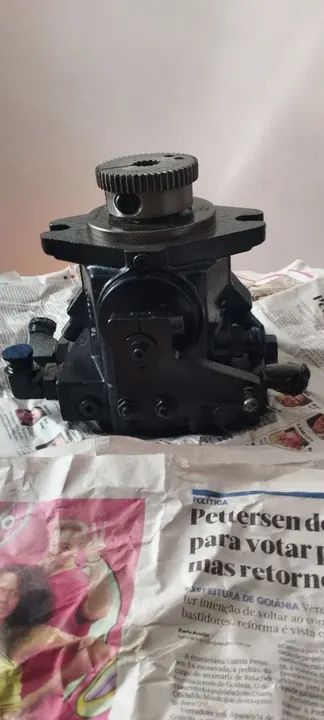 Vendo bomba hidráulica DYNAPAC - Foto 2