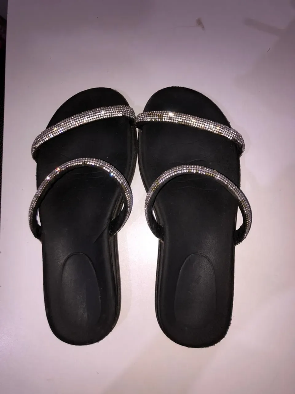 Vendo sandália beira rio por 25 reais, tamanho 37