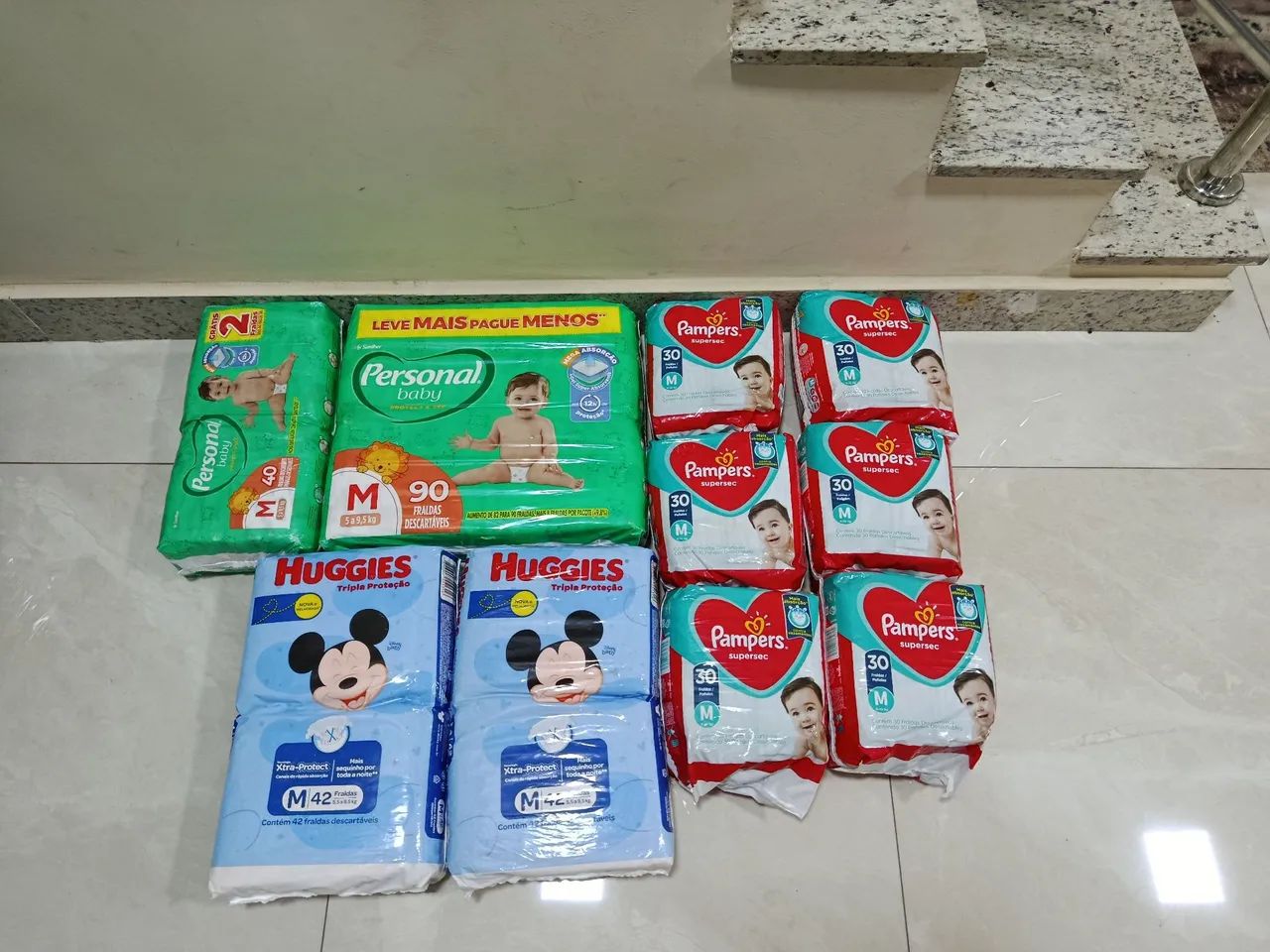 Fraldas tamanho M leia a descrição  - Foto 2