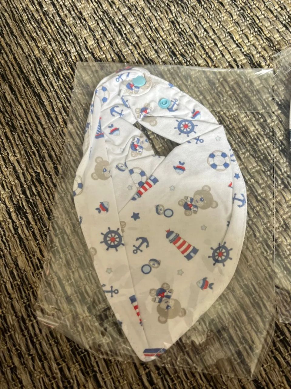 Babadores de Bebê - kit com 5 peças  - Foto 3