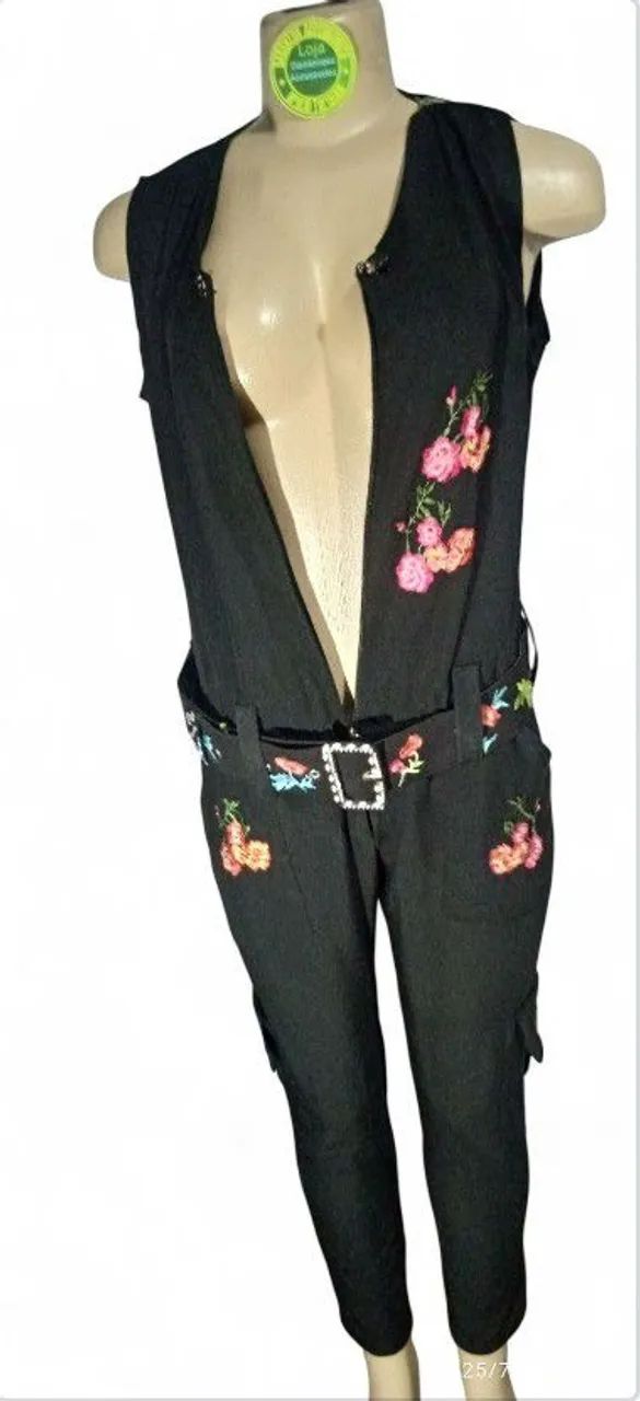 Macacão preto bordado floral no - Foto 5