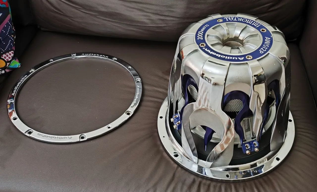 Subwoofer Audiobahn Immortal Series Equipamentos e Acessórios de