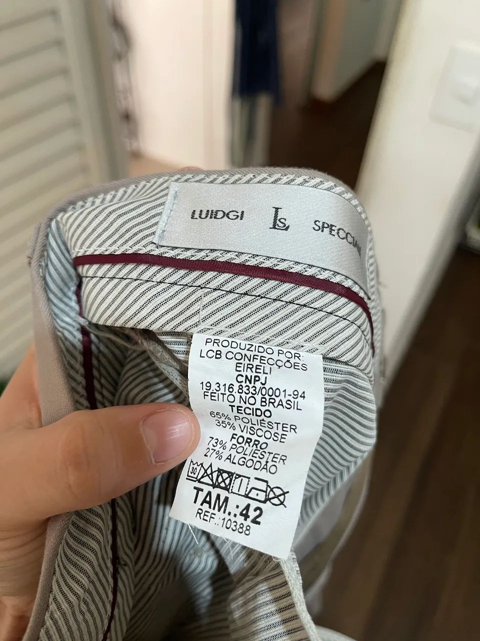 Terno Completo de Alfaiataria (LUIDGI) Caqui - Blazer 48 e Calça 42. - Foto 3