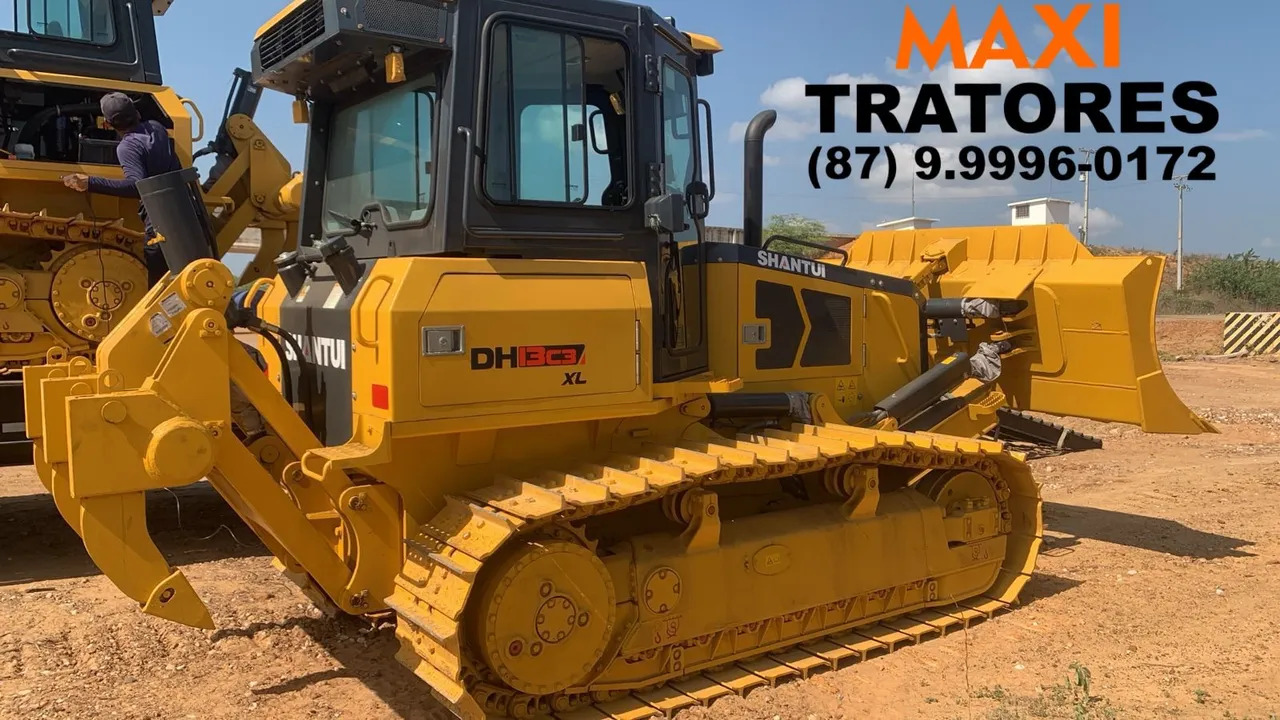 Trator de Esteira Shantui DH13C3 XL - MAXI TRATORES