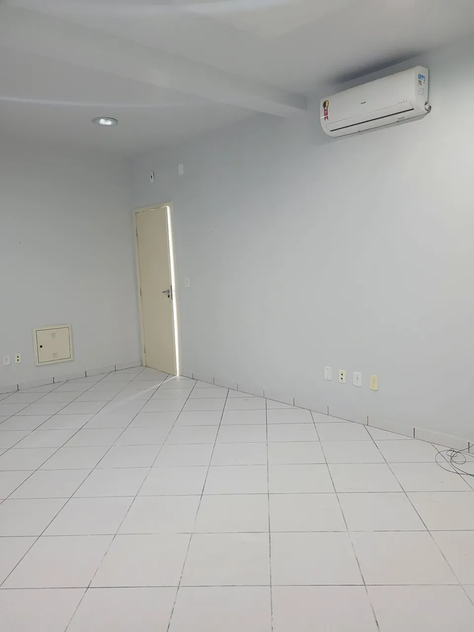Aluga sala comercial Av Major williams