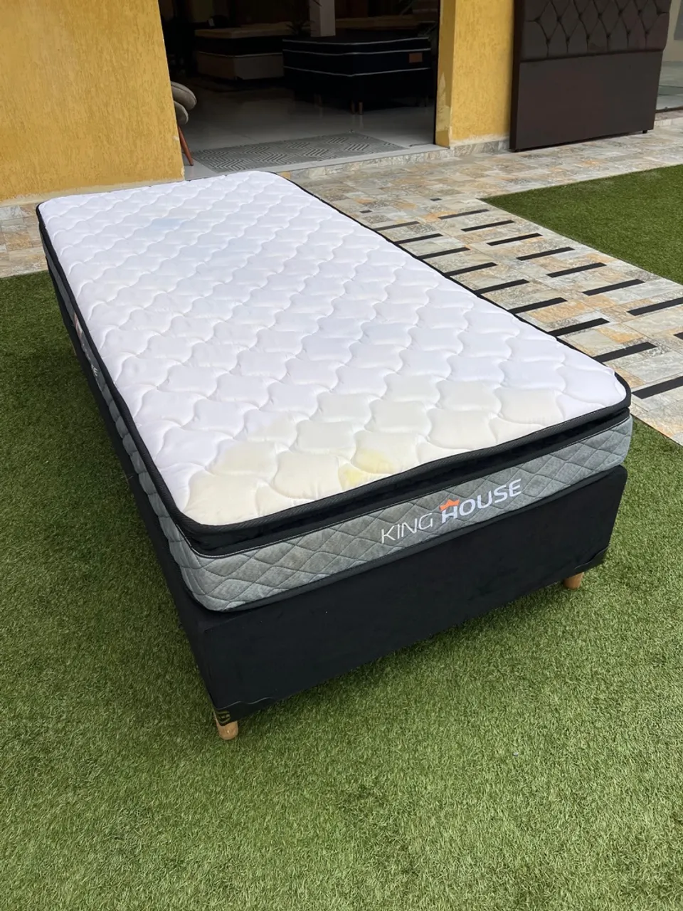 COLCHÃO DE SOLTEIRO + BASE BOX