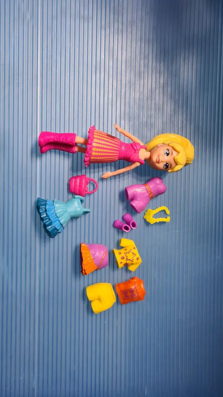 Boneca  polly pocket com Roupas e Acessórios - Foto 2