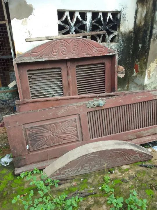 02 Janelas e 01 Portas de Madeira colonial 