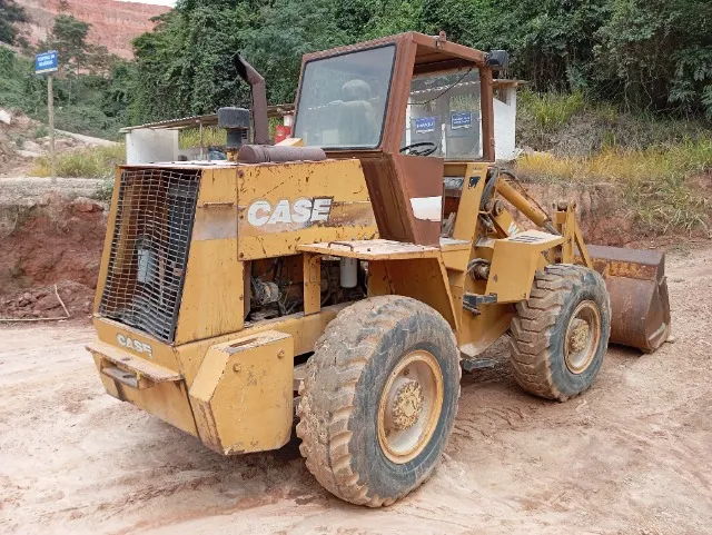 CARREGADEIRA W20B, 1987