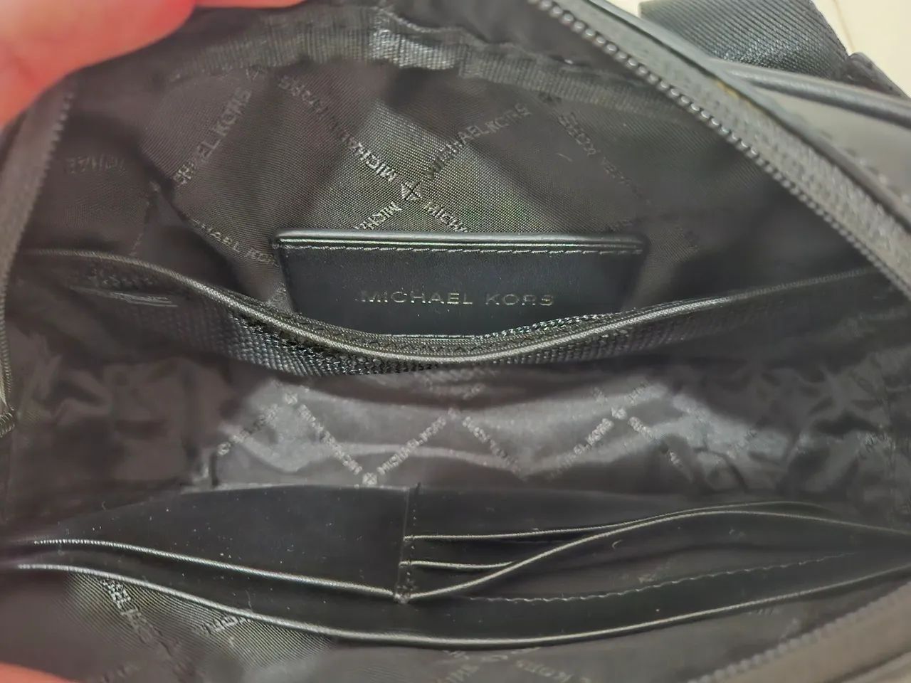 Pochete Michael Kors nova - Foto 4