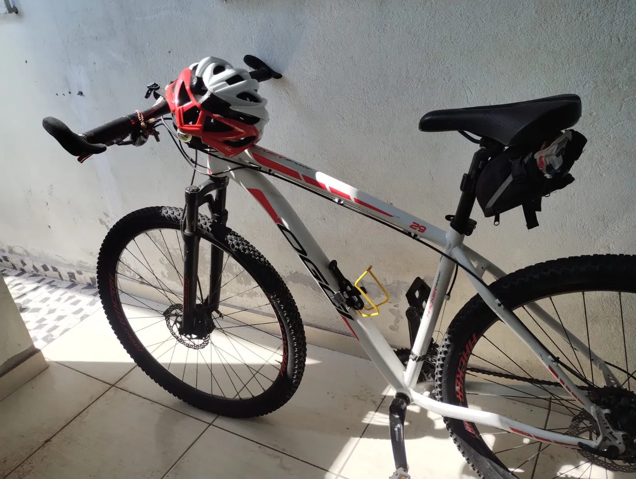 Vendo 2 Bicicleta Oggi hacker sport Bike Aro 29 valor 1200 cada uma