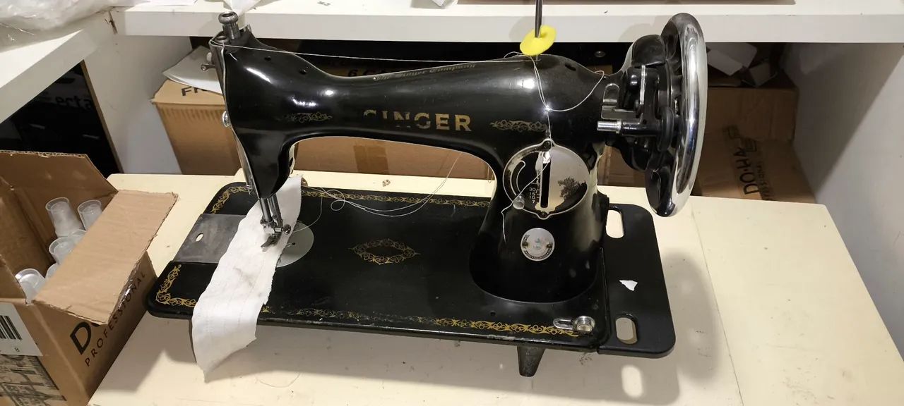 Vendo Máquina SINGER.
