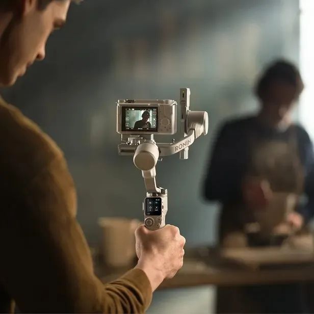 Lacrado Estabilizador Ronin DJI RS 4 Mini Standard - Foto 6