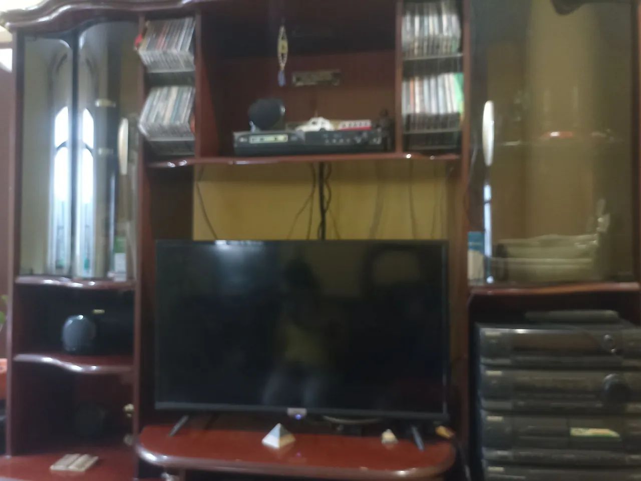 Estante grande para sala. - Foto 4