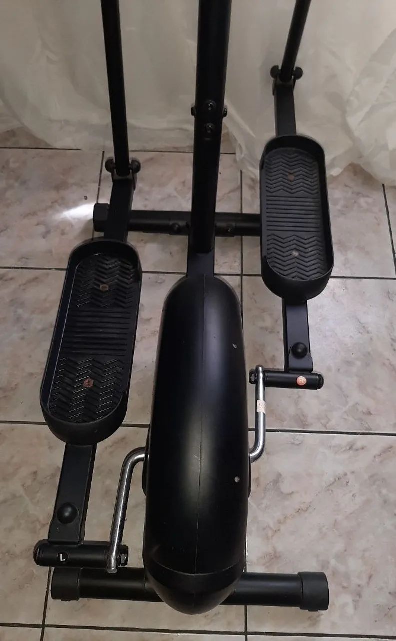 Elíptico PodiumFit L100 robusto - Troco por algo do meu interesse 