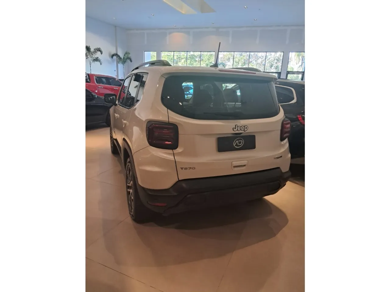 Jeep Renegade 2024 1.3 t270 turbo flex longitude at6
