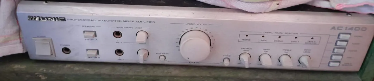 Amplificador Mixer Integrado UNIC AC 1400 Prata