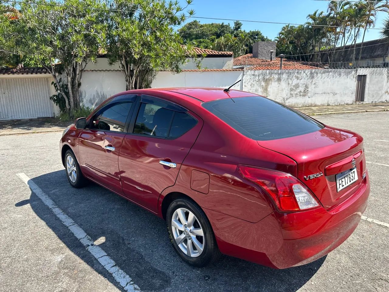 Nissan Versa SL 1.6 - Oportunidade 