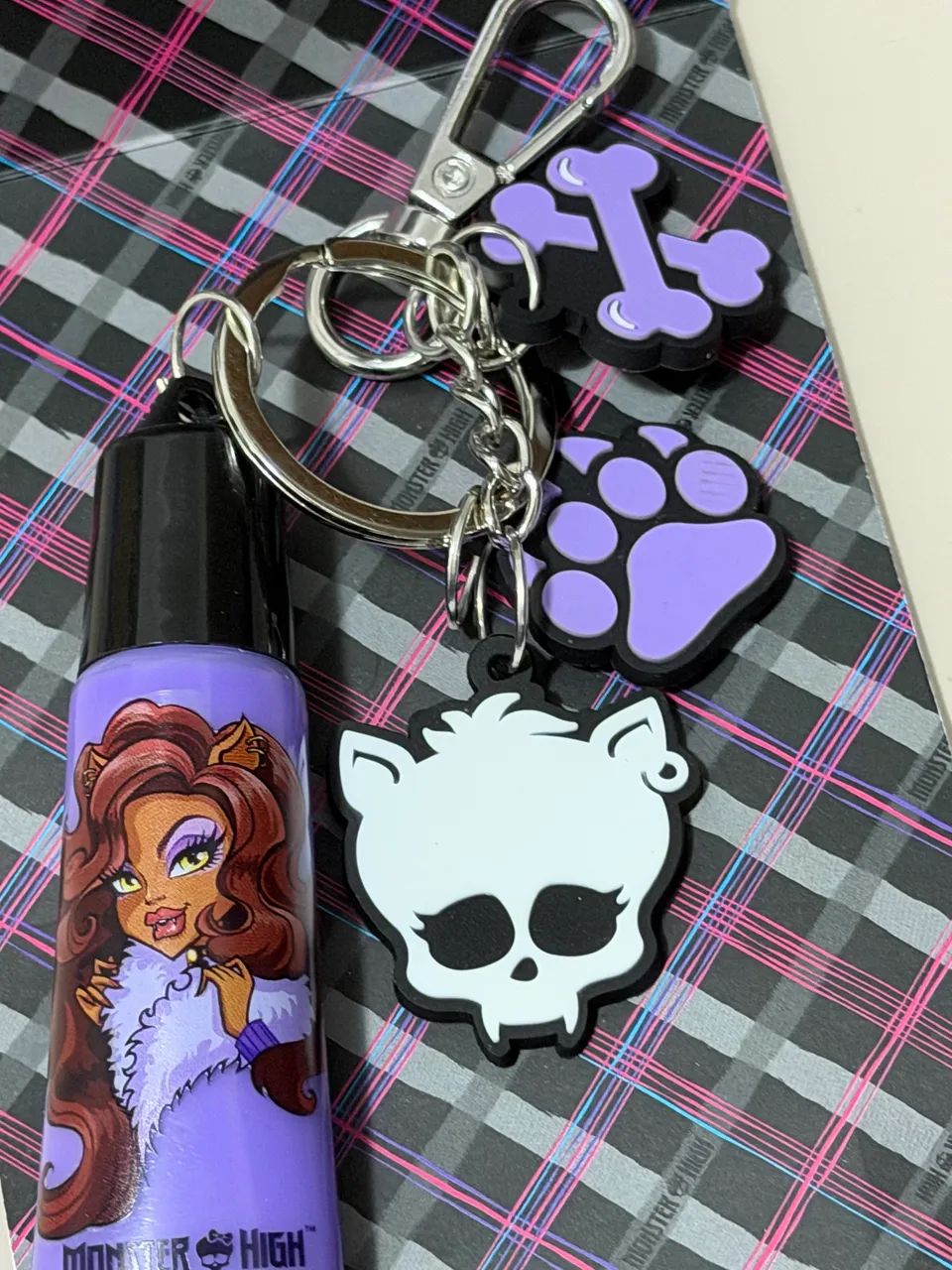 LipGloss Hot Topic Lavender Monster High Clawdeen - Foto 3