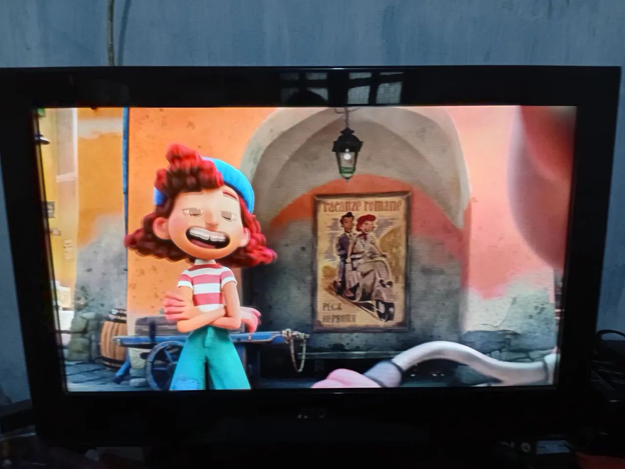 Vendo essa tv AOC 26 polegadas montada smart  - Foto 2