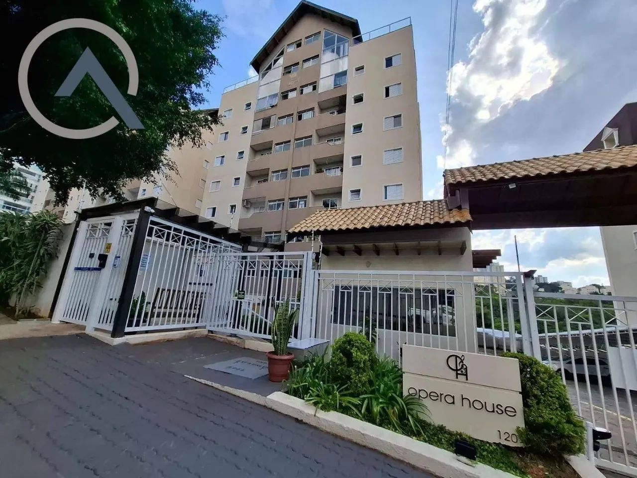 Apartamento com 3 dormitórios para alugar, 143 m² por R$ 5.344,00/mês - Mansões Santo Antô