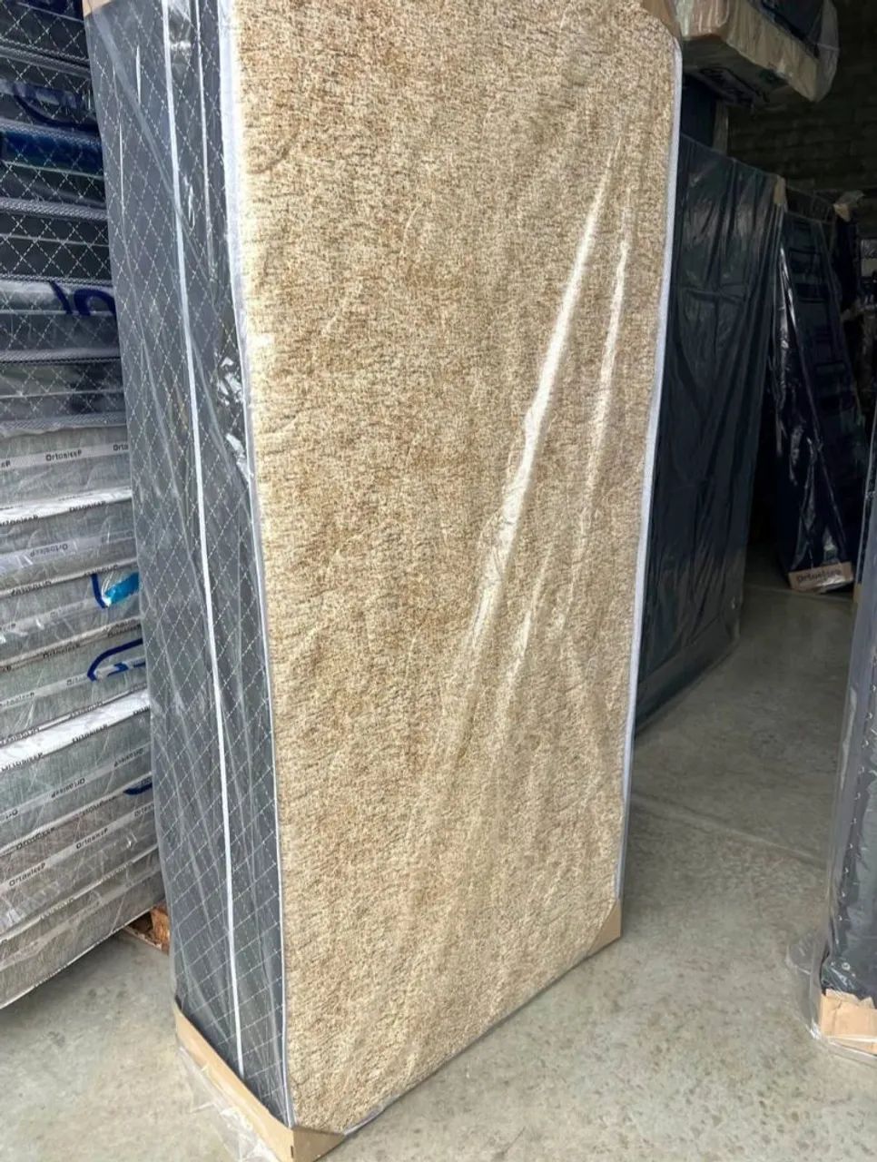 Cama Box  solteiro- Novo