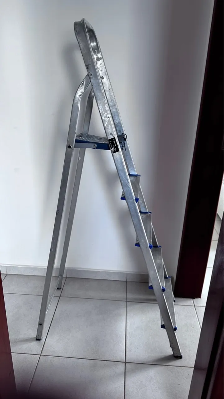 Escada Alumínio 5 Degraus