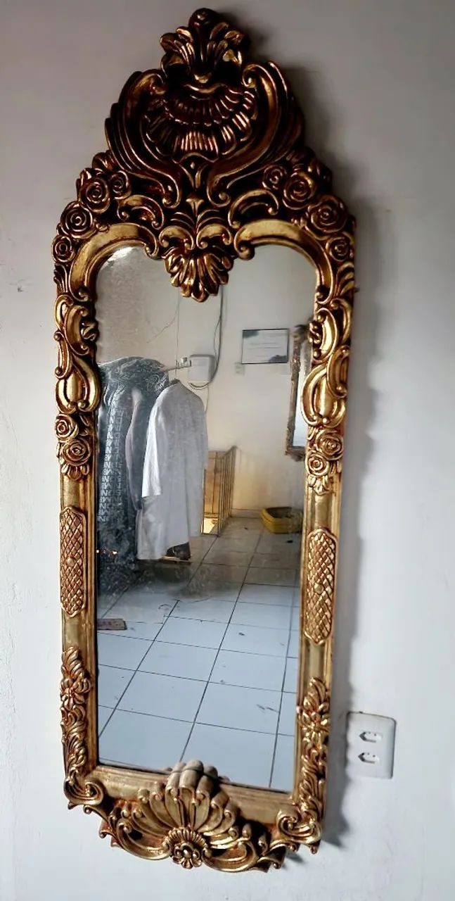 Dois Espelhos Clássicos Dourados - Foto 2