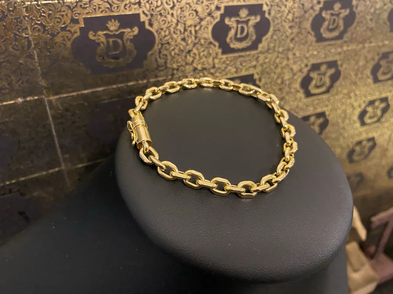 Pulseira Cadeado 10 gramas em Ouro 18K - LIQUIDANDO ! - Foto 4
