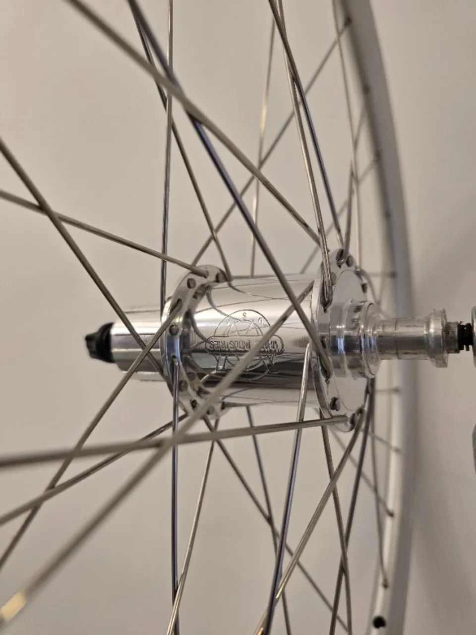 Rodas White Industries USA - Aro 26 - ÚNICAS no Mundo - Foto 3