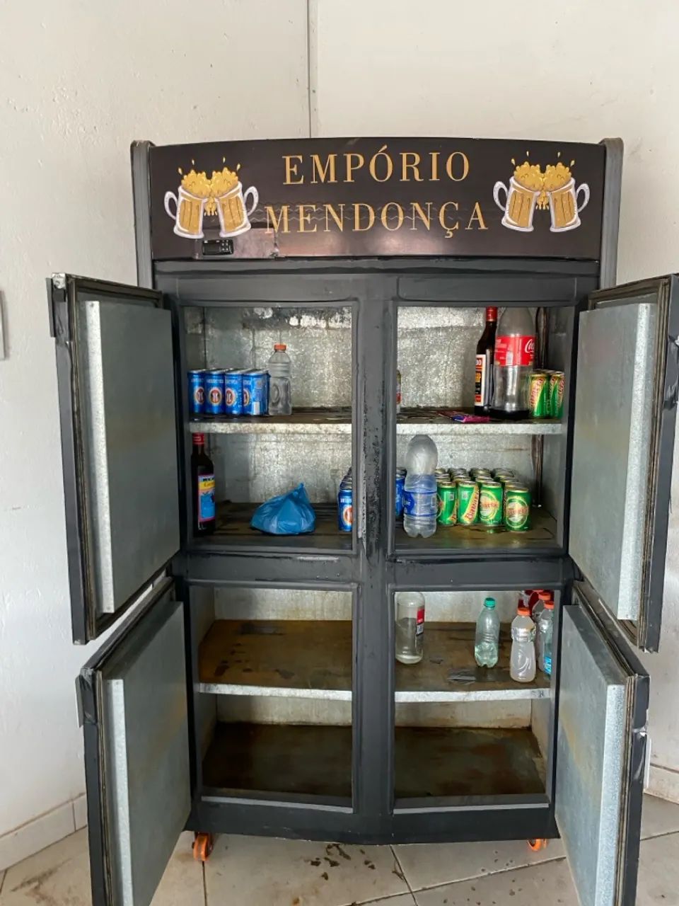 Geladeira Cervejeira Empório Mendonça