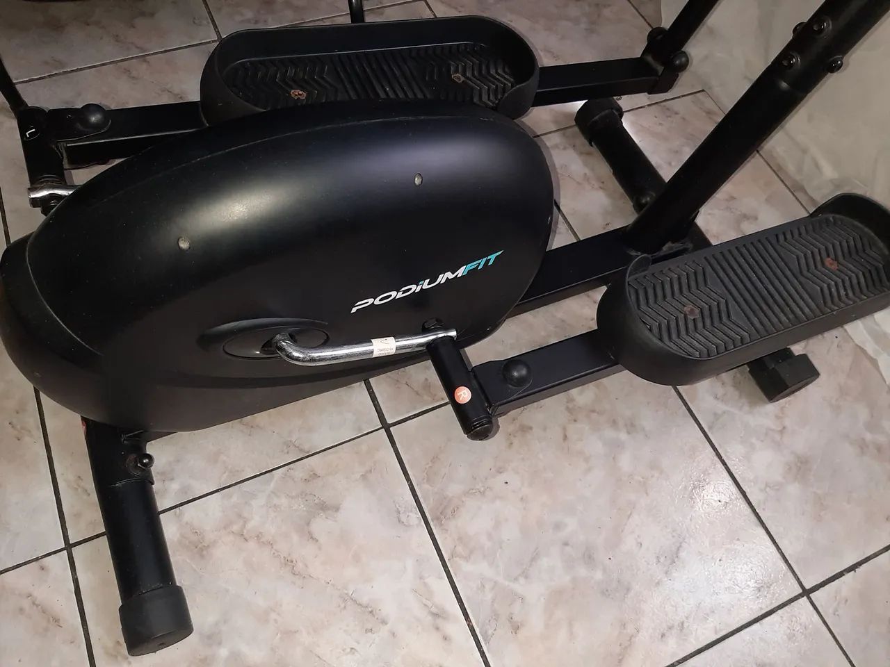 Elíptico PodiumFit L100 robusto - Troco por algo do meu interesse  - Foto 2