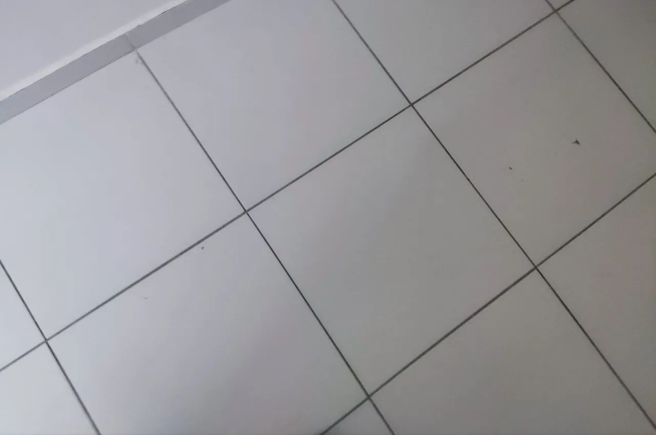 Piso Incepa 44,5cm x 44,5cm - Cor: Branco