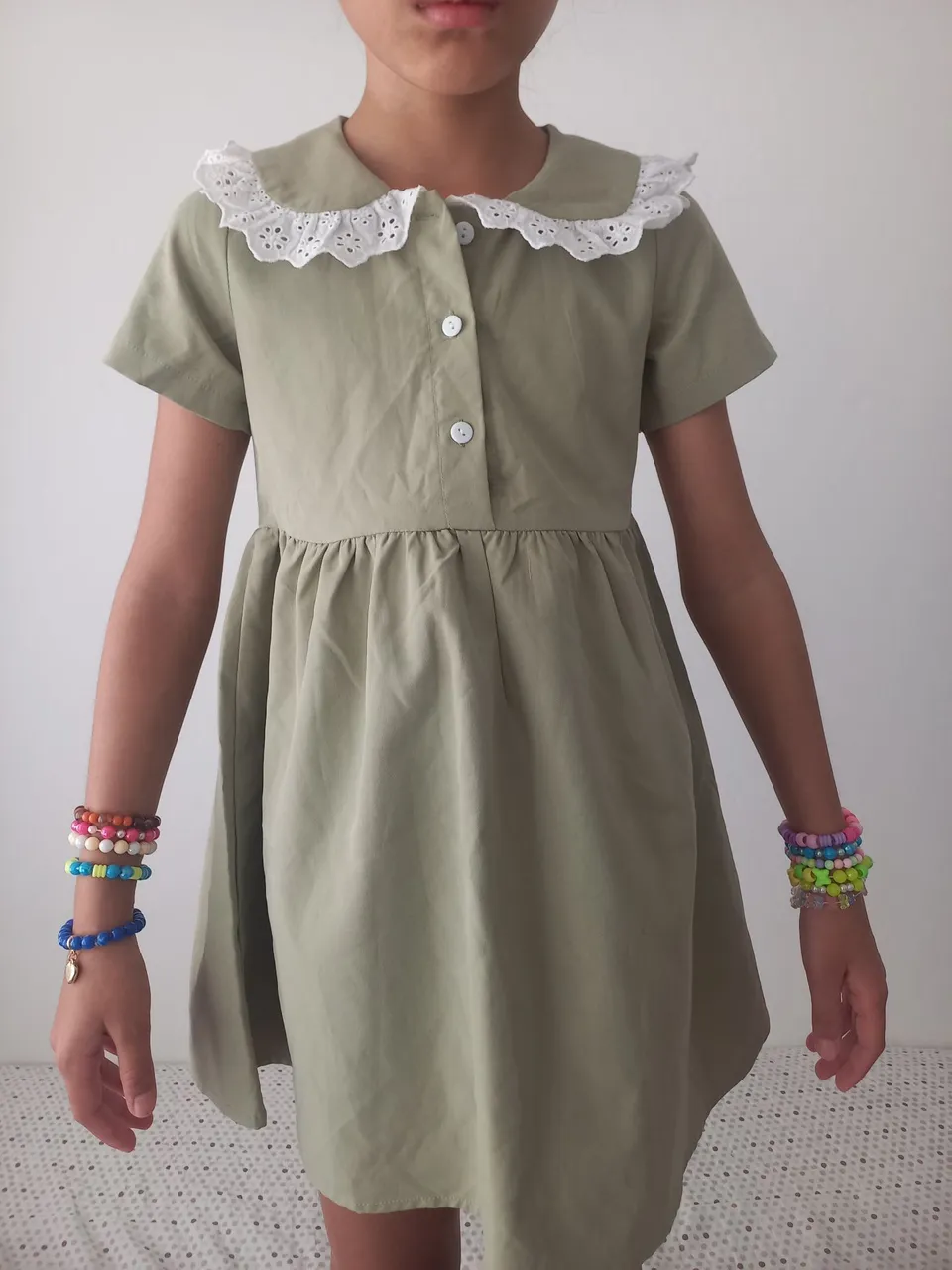 Vestido Infantil Verde com Gola Detalhada