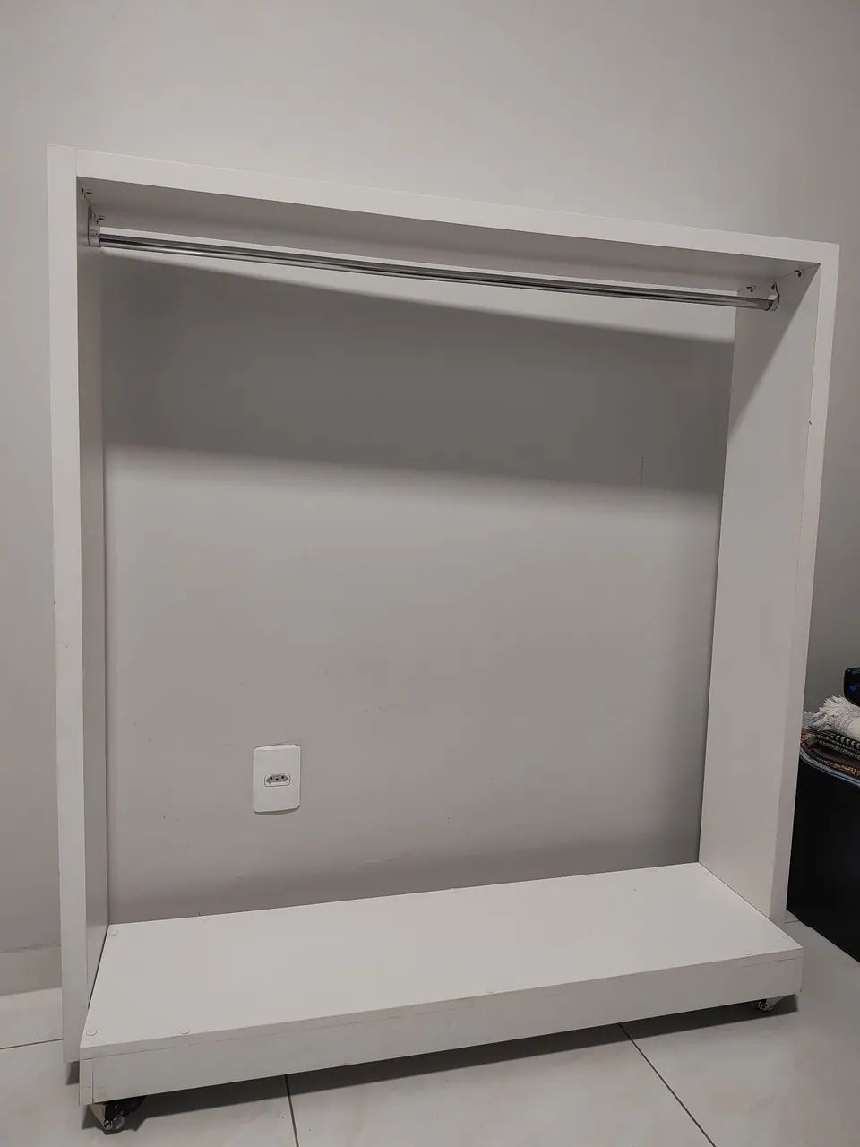 Cabideiro MDF p/ roupas infantis  - Foto 3