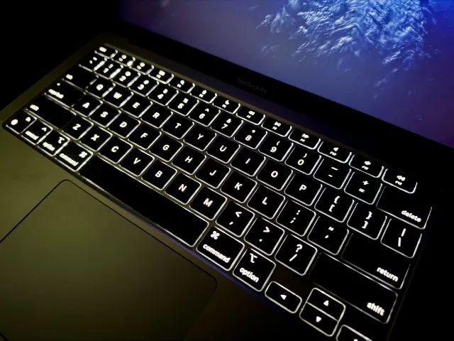 【美品】MacBook Air M1 8GB/256GB SSD Macbook Air 2020 com chip M1, SSD 256GB | KaBuM!