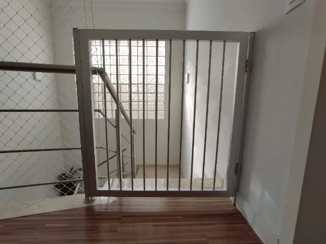 Portão / Grade de segurança para bebê ou pet em alumínio