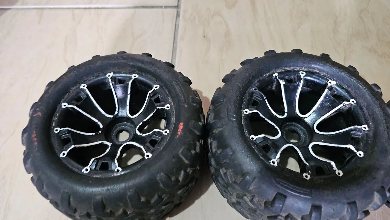 Rc 3 Rodas Traxxas Revo 17mm  - Foto 2