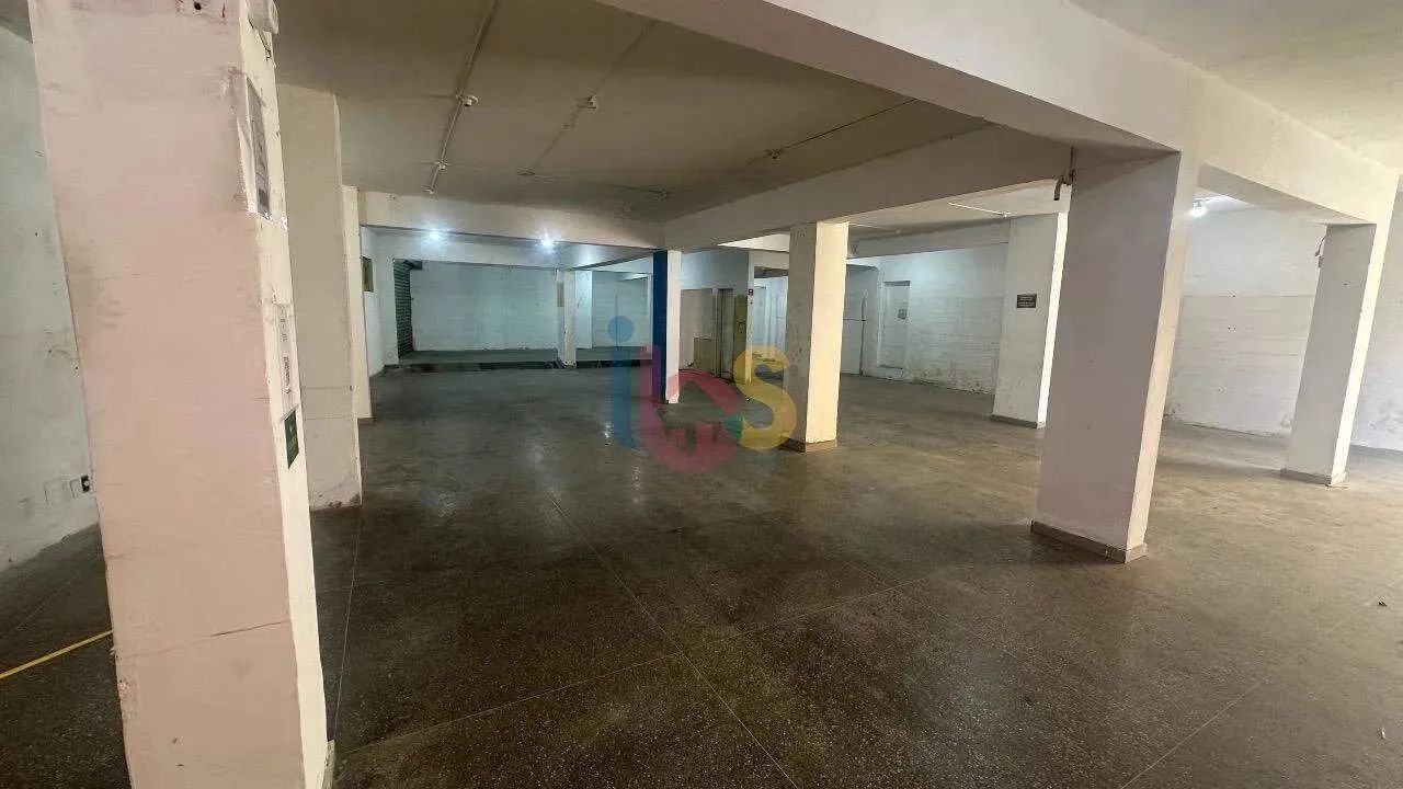 Ponto Comercial com Estacionamento na Avenida Amélia Amado - Foto 3