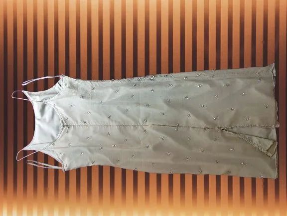 Vestido slip dress vintage em chiffon com forro , bordado com lantejoulas e miçangas - Foto 2