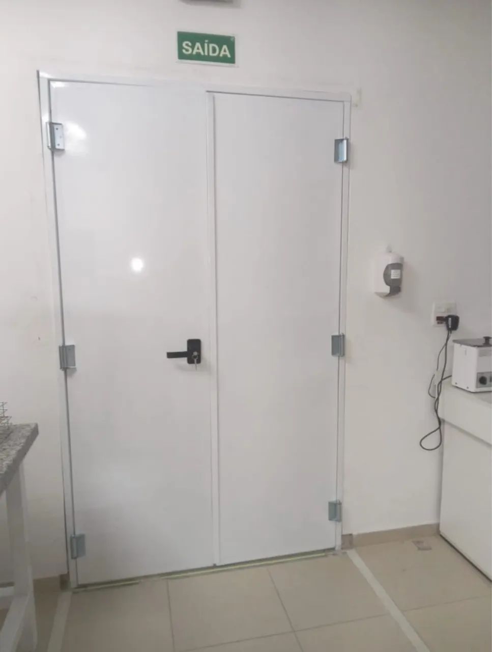 Porta de Segurança Reforçada - Foto 5