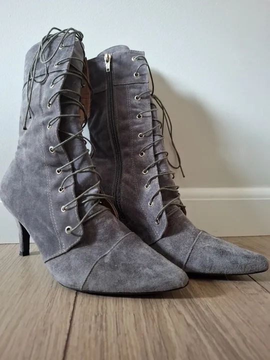 Bota cano médio - Cinza - Foto 3