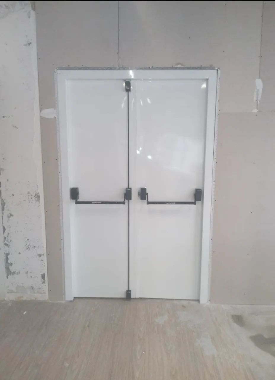 Porta de Segurança Reforçada - Foto 6