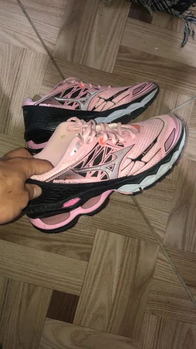 Par de Sapatos Mizuno