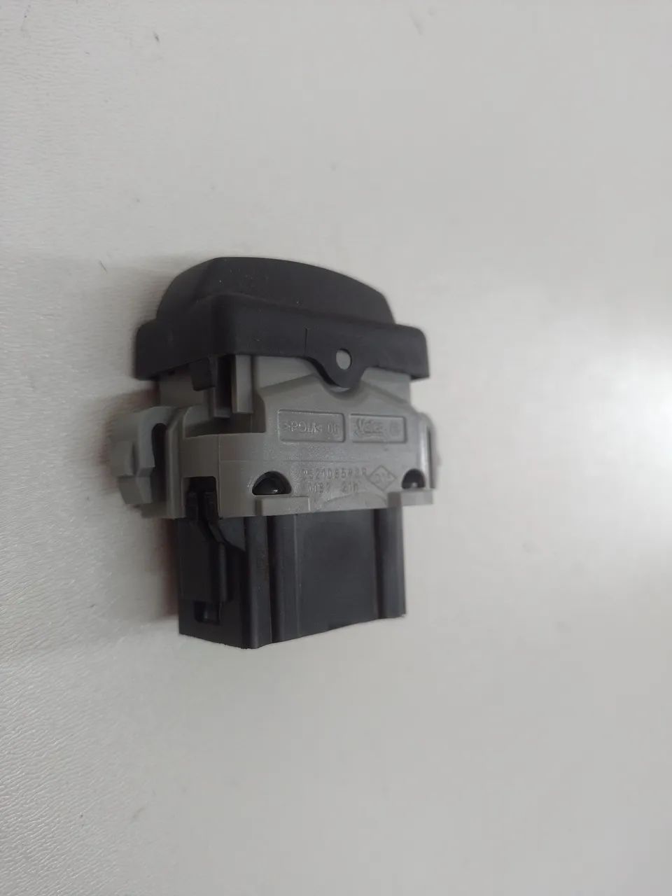 Botão Trava Porta Renault Duster 2011 - Foto 2